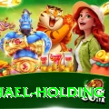 michael holding Turbo Casino App